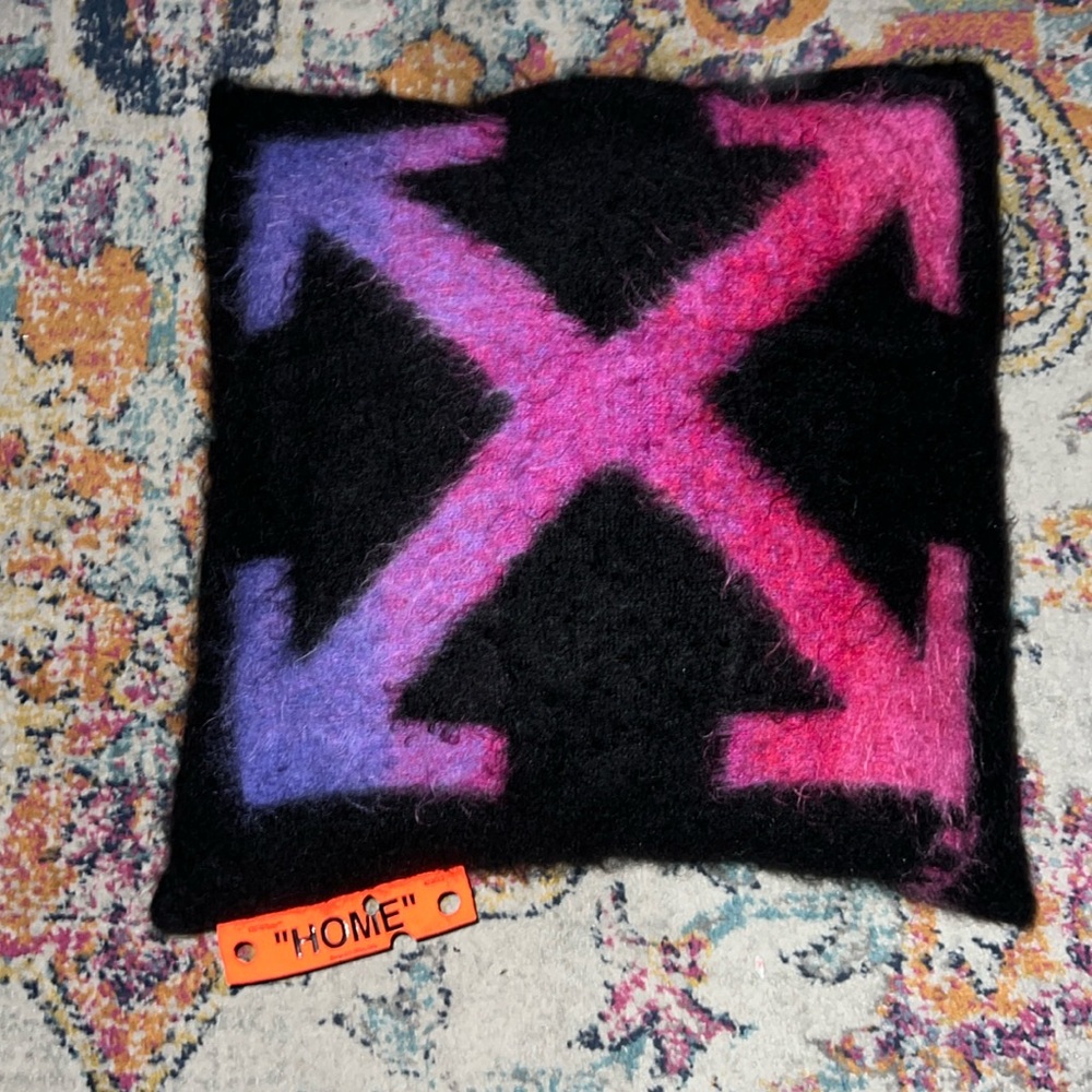 Off White 24in x 24in Pillow